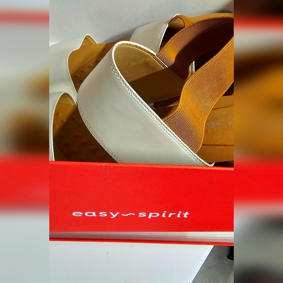 Brand New Easy spirit block heel size 11 - Picture 2 of 7